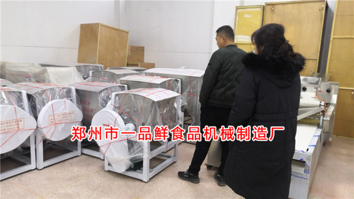 商丘客戶(hù)跟隨親戚步伐選擇一品鮮多功能燴面機(jī)(圖4)